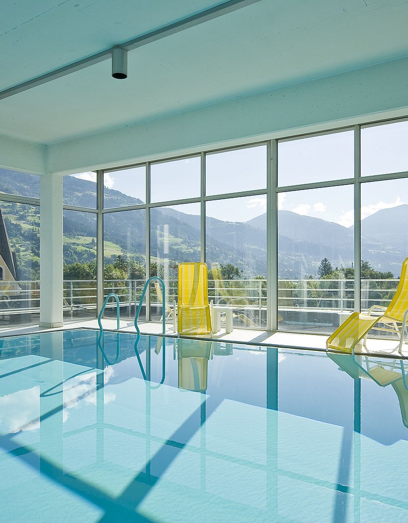 Pool mit Panoramablick ©Vergeiner's Hotel Traube
